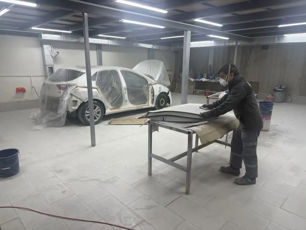 Kaporta işçiliği